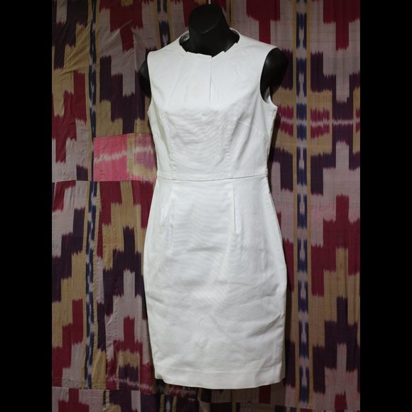 BANANA REPUBLIC Solid White Sheath Dress - Picture 1 of 6
